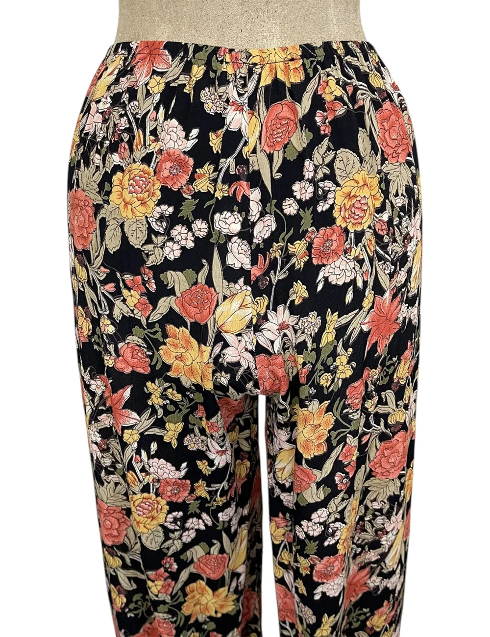 Black Fall Floral Print Louise Lounge Capri Pant