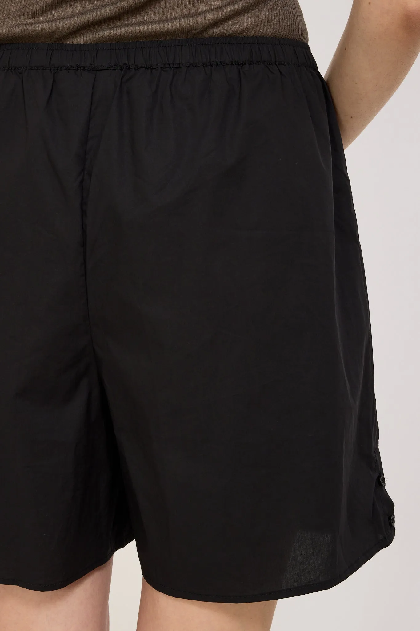 Button Short Black