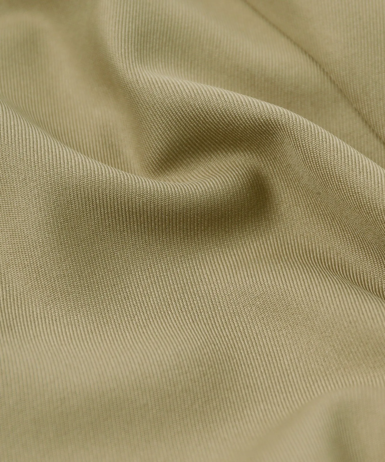 Center press tack shorts