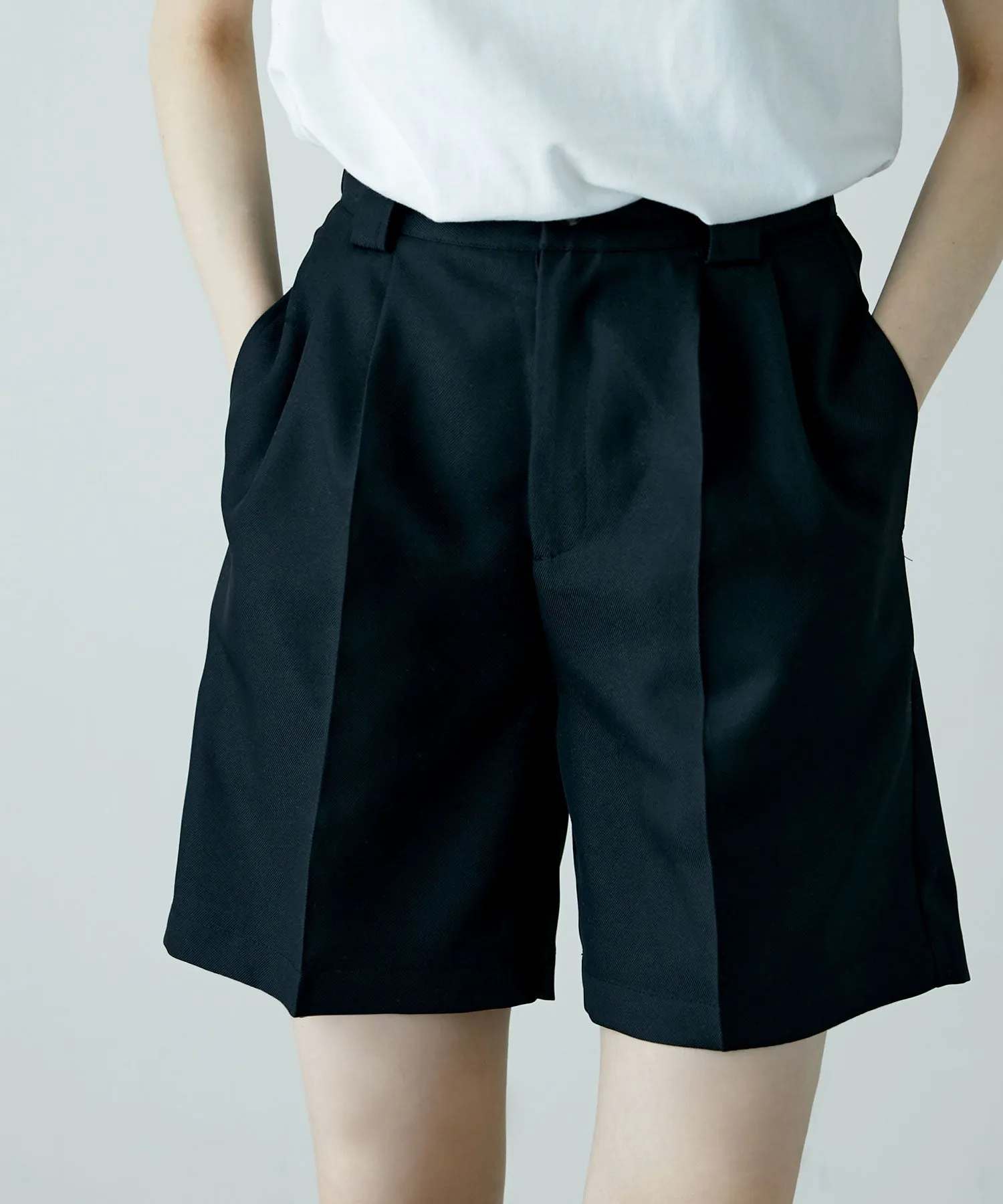Center press tack shorts