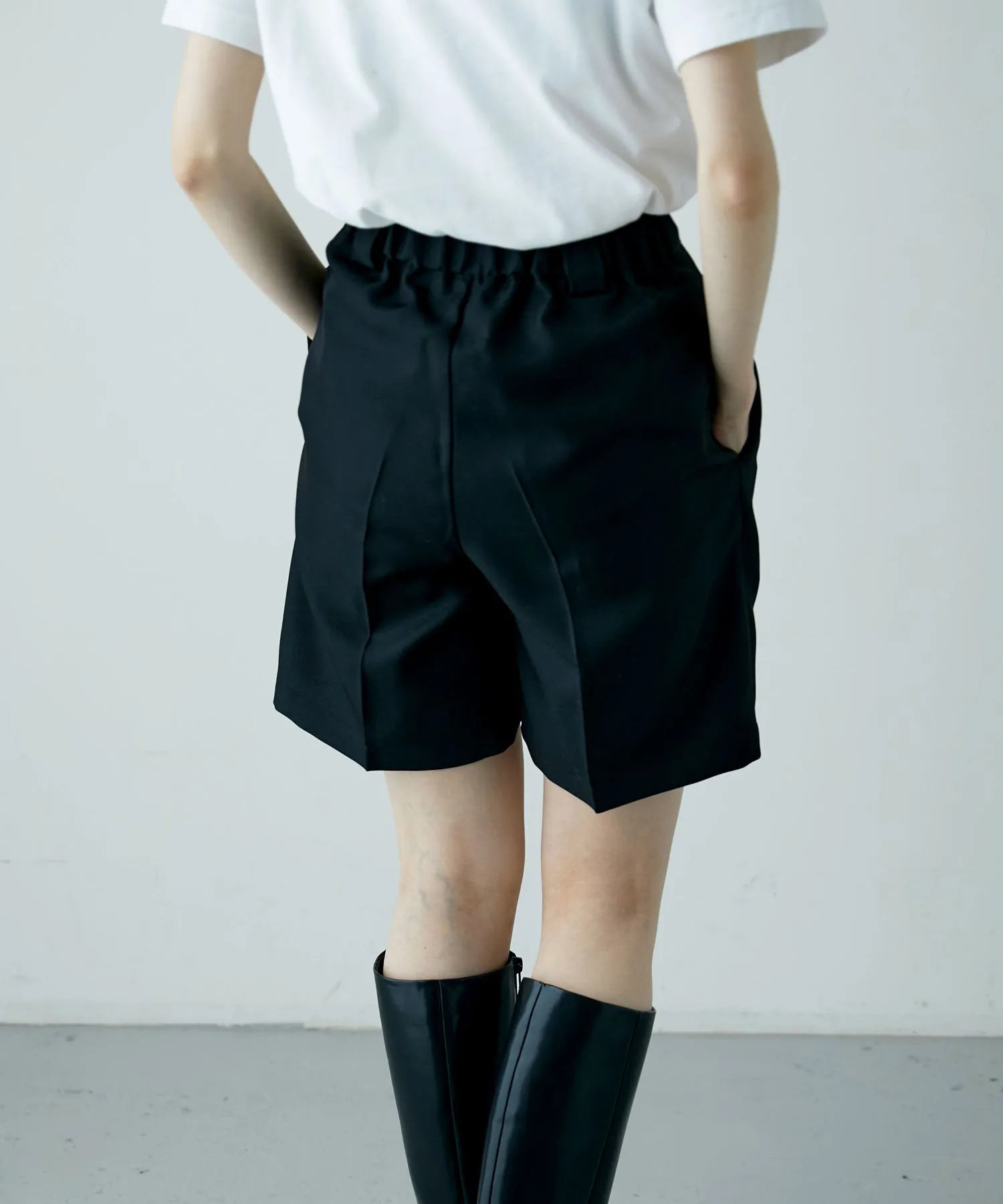 Center press tack shorts