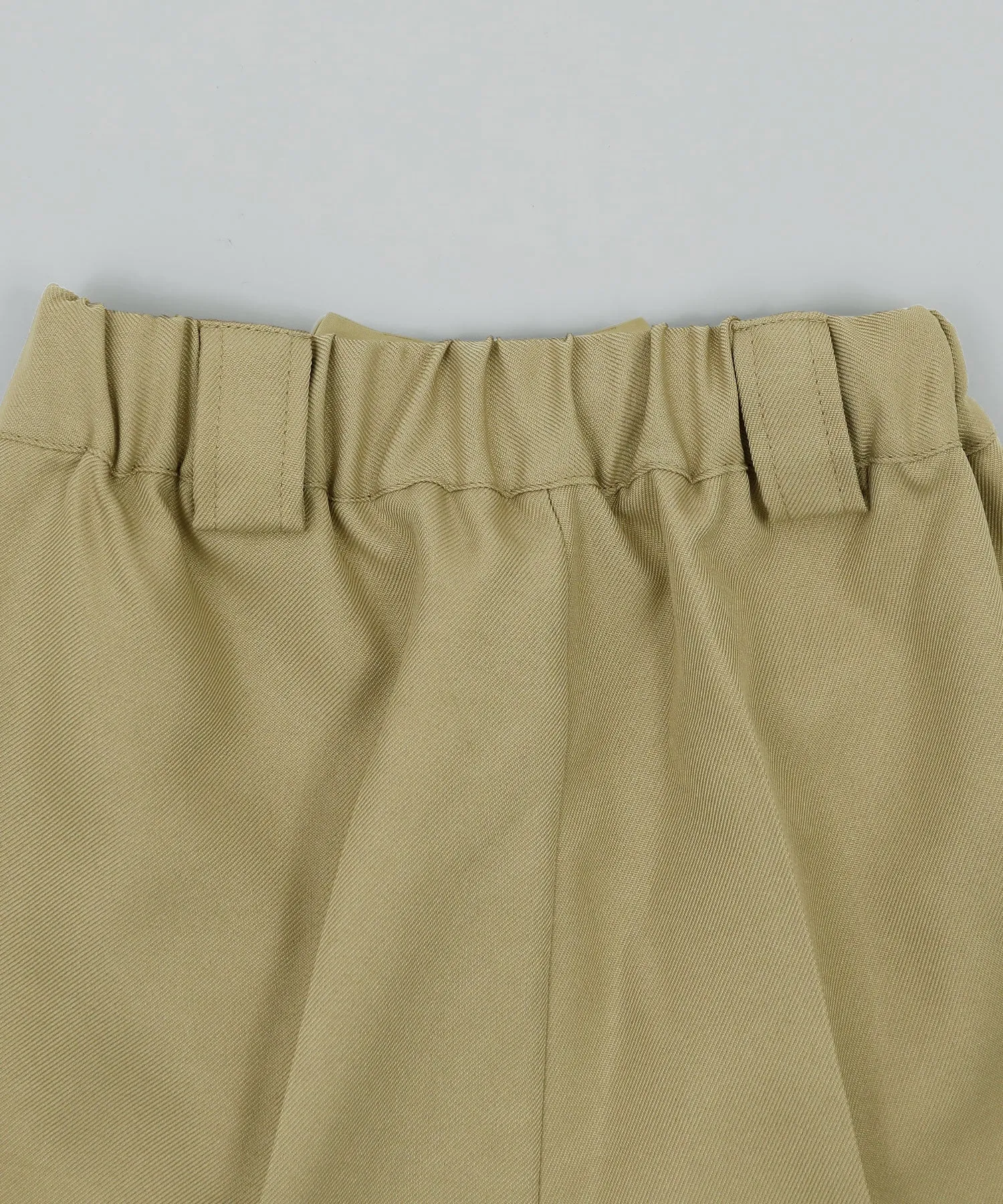 Center press tack shorts