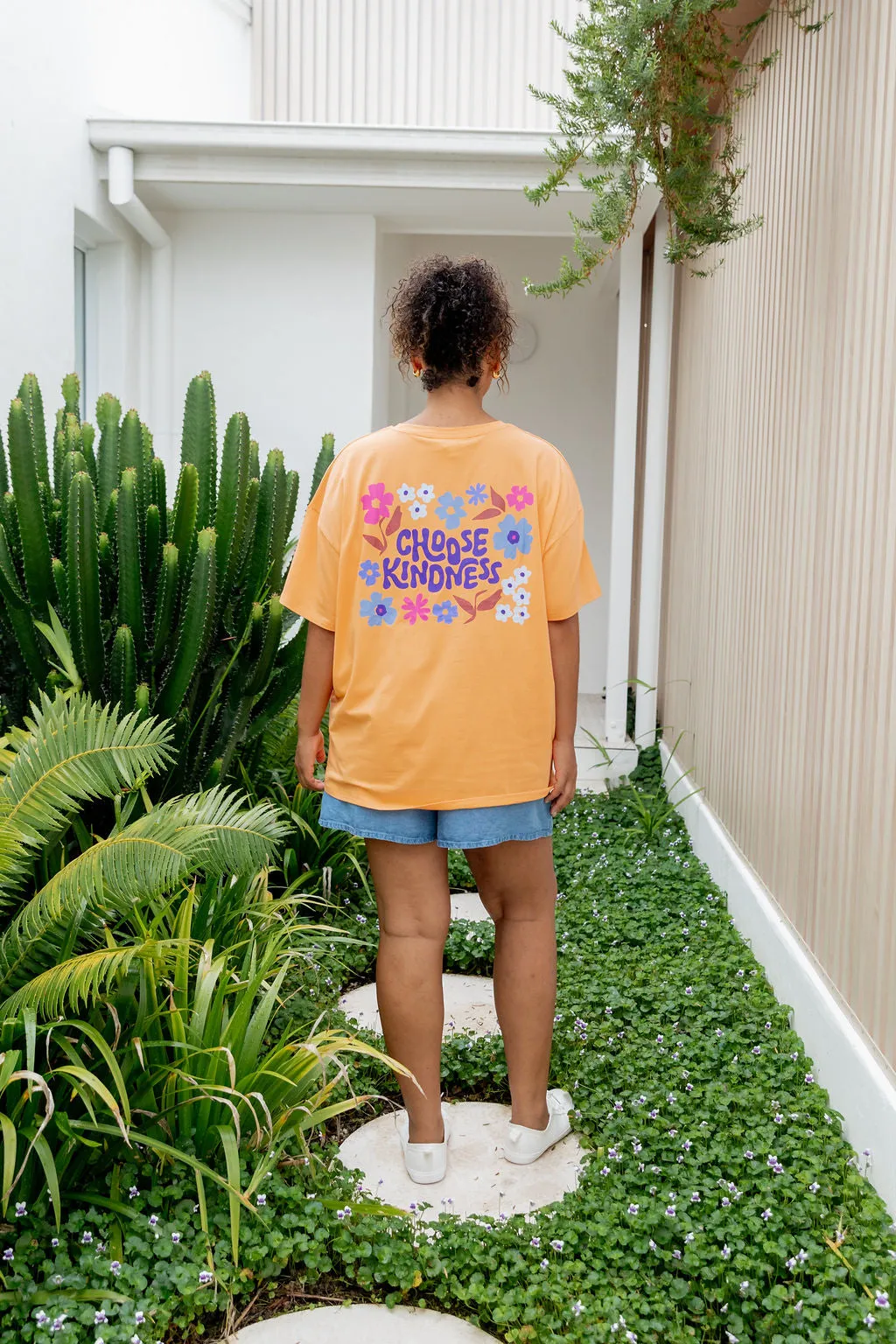 Choose Kindness Tee in Peach