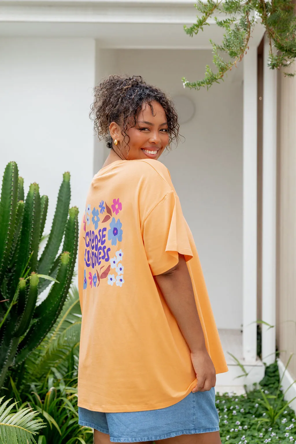 Choose Kindness Tee in Peach