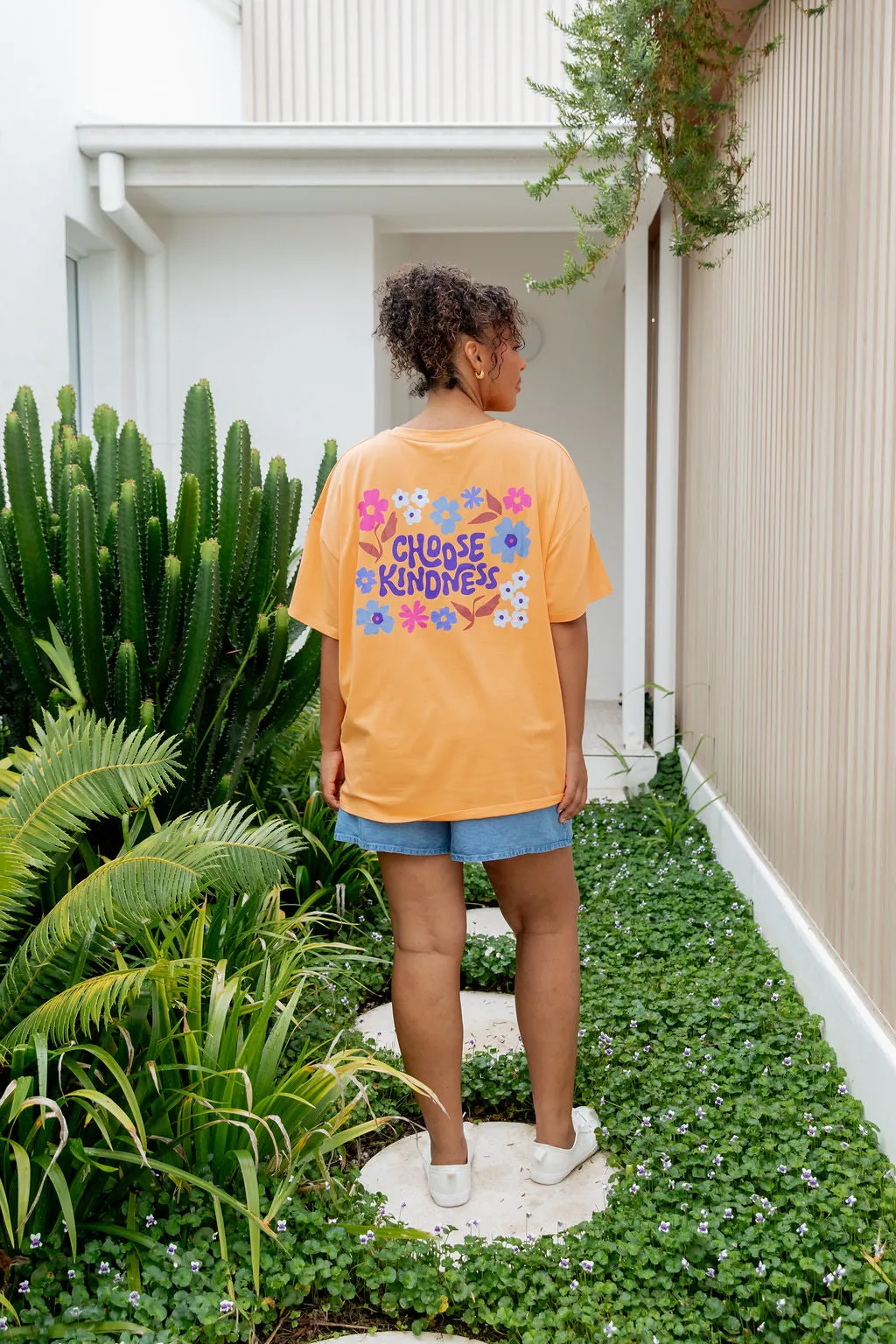 Choose Kindness Tee in Peach
