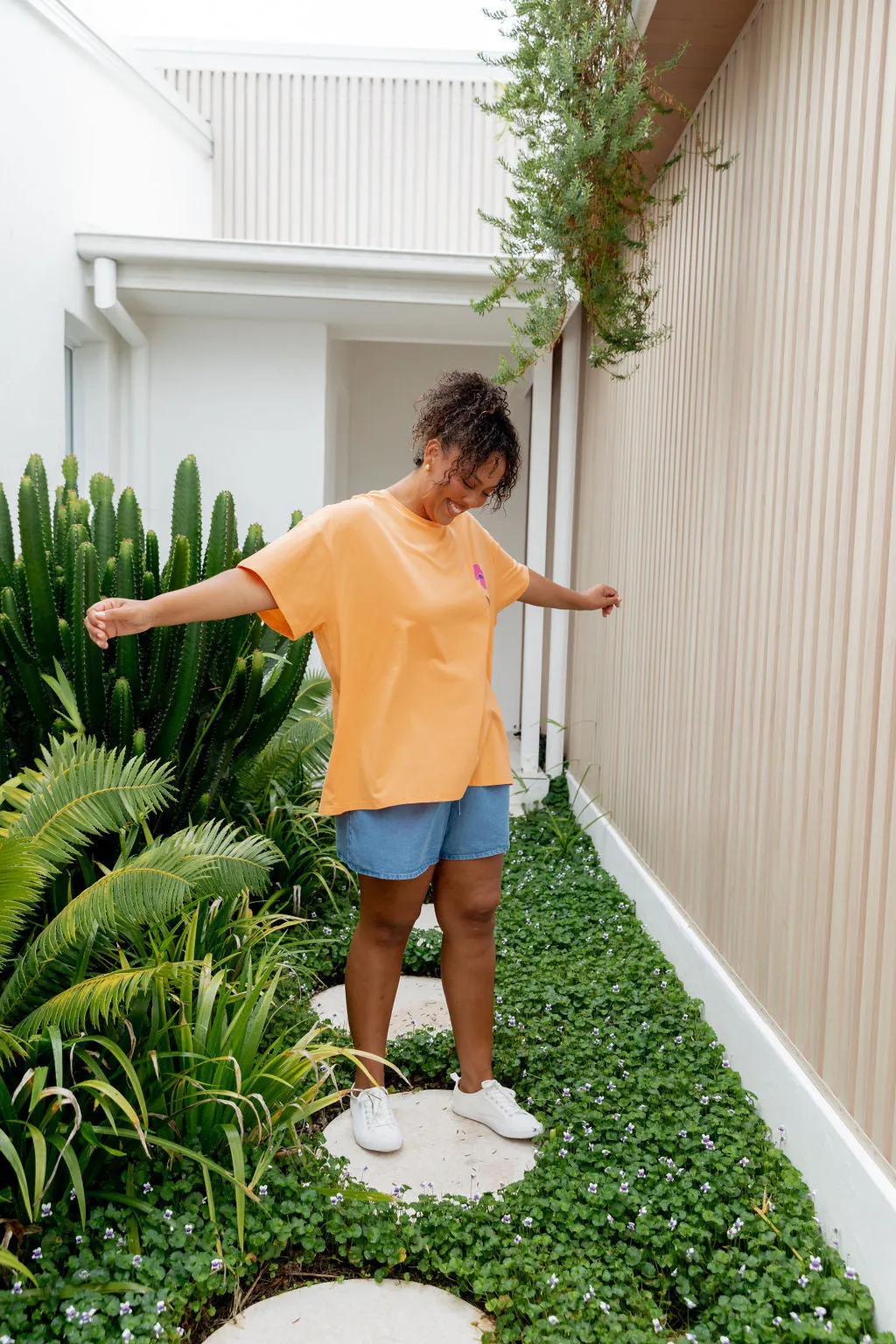Choose Kindness Tee in Peach