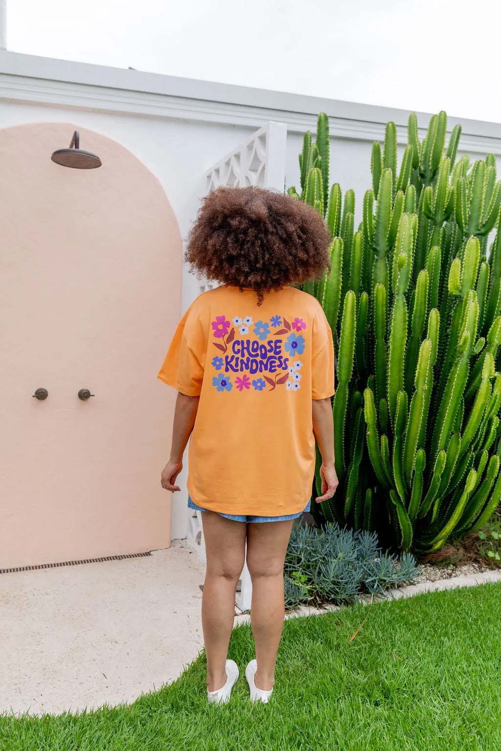 Choose Kindness Tee in Peach