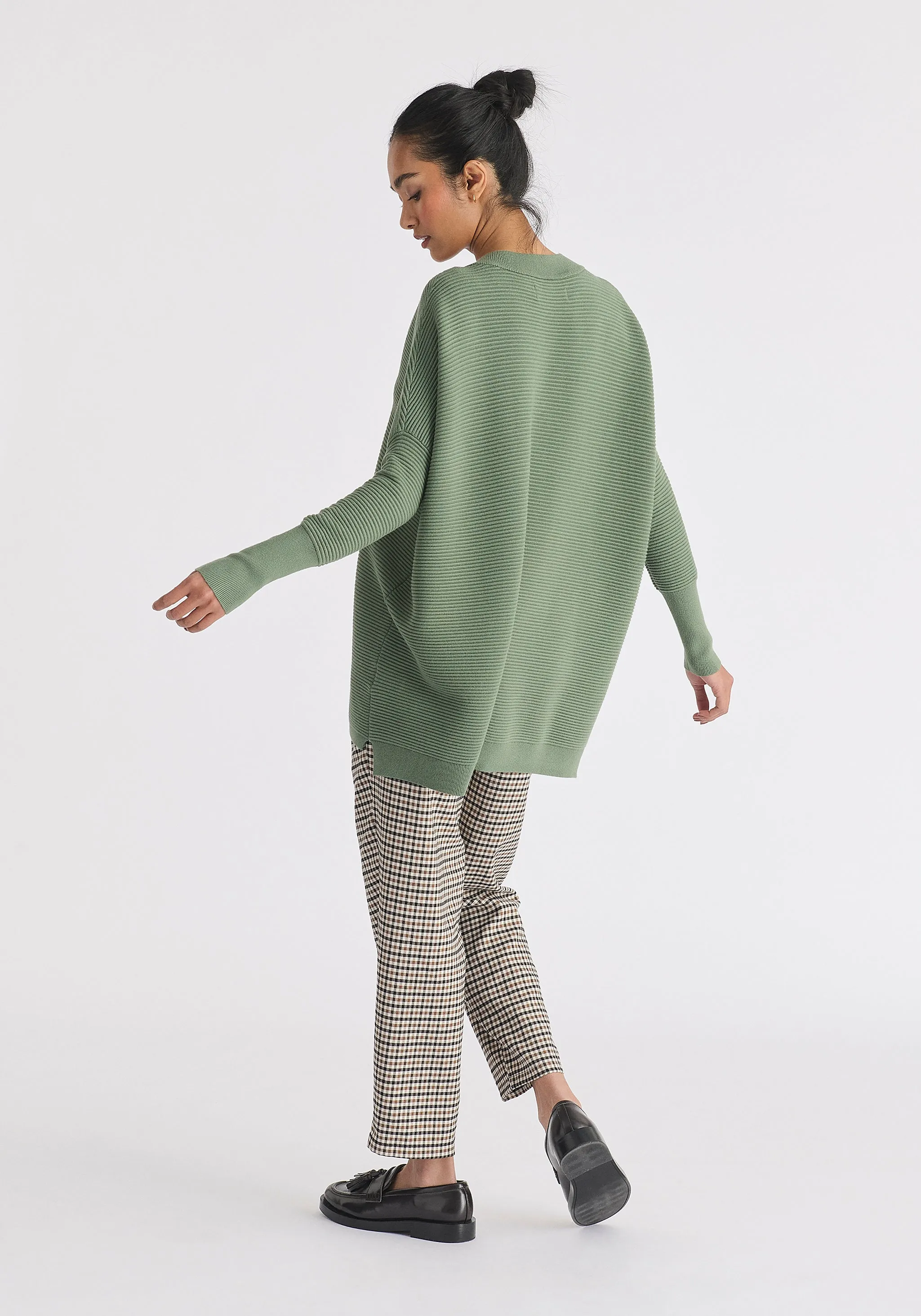 Paisie V-Neck Ribbed Jumper