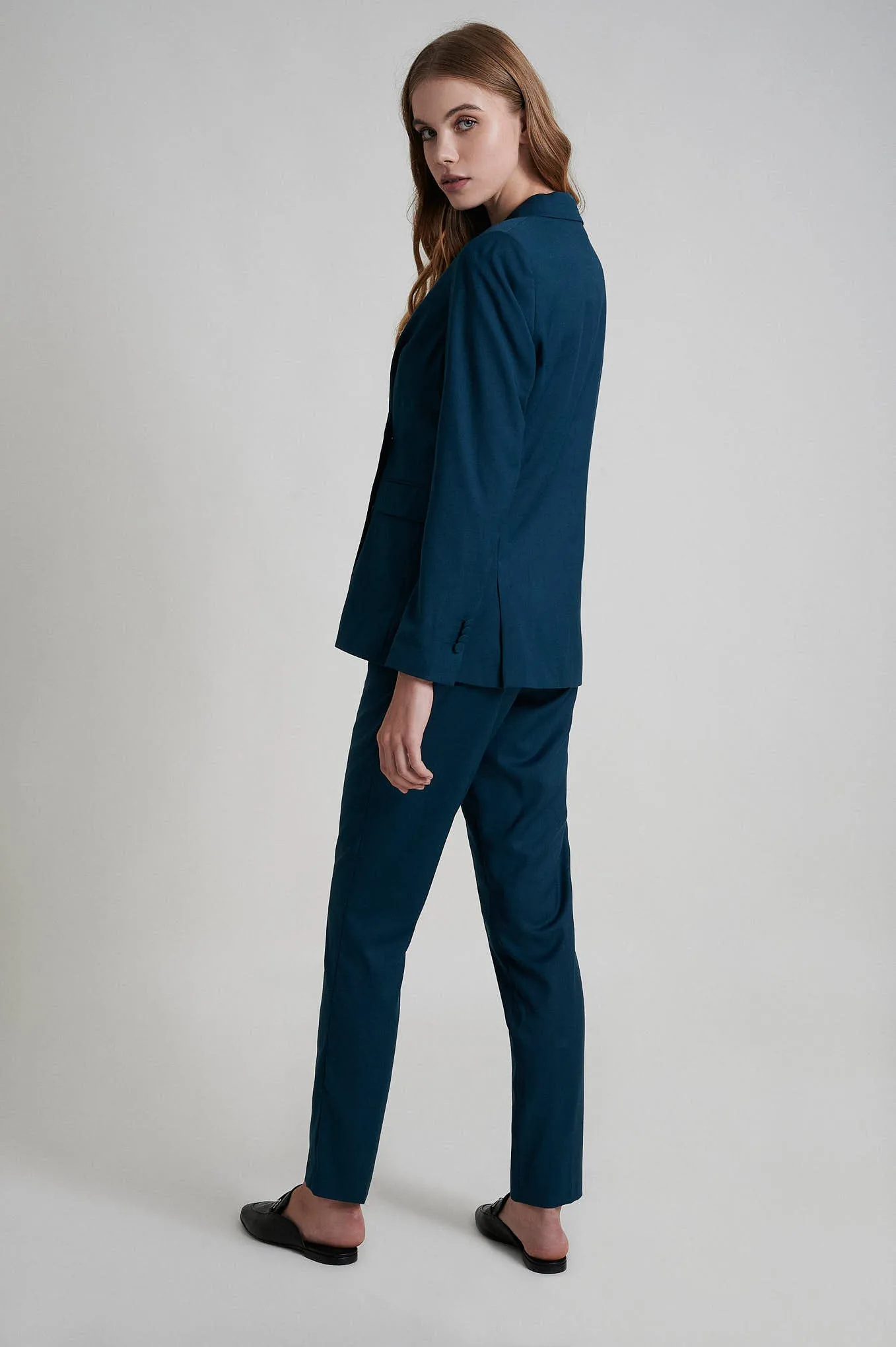 Regular waist trousers