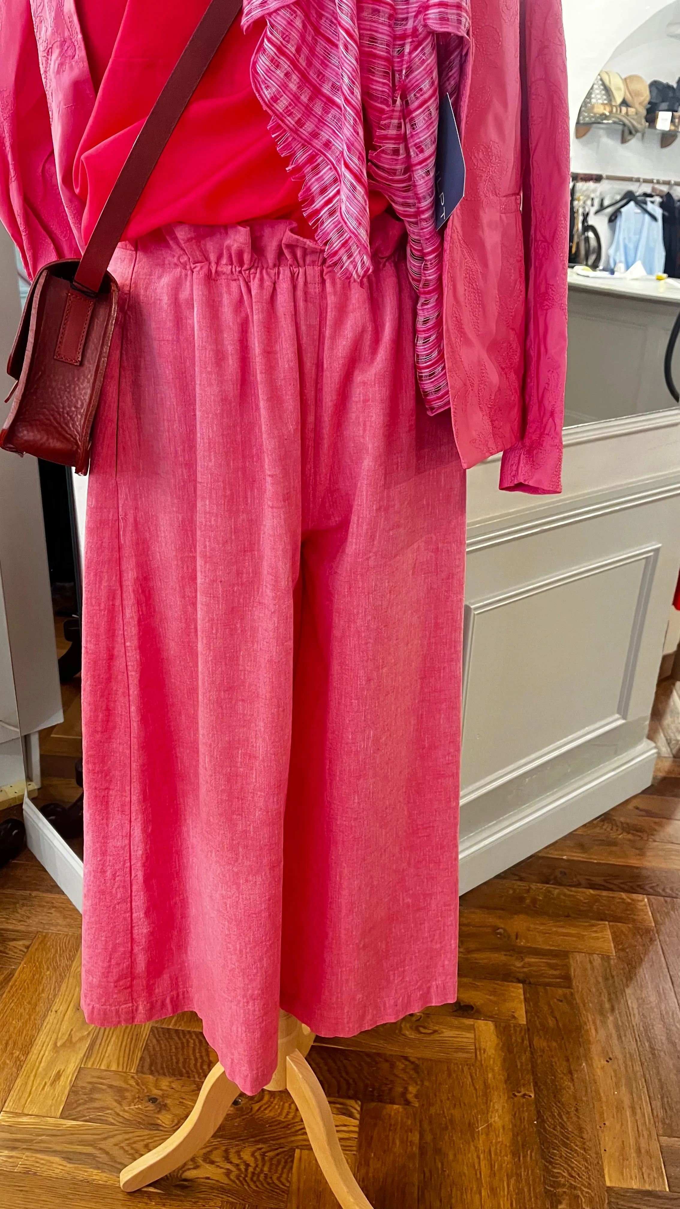 rialto48 Wide Leg Stretch Trousers in Raspberry