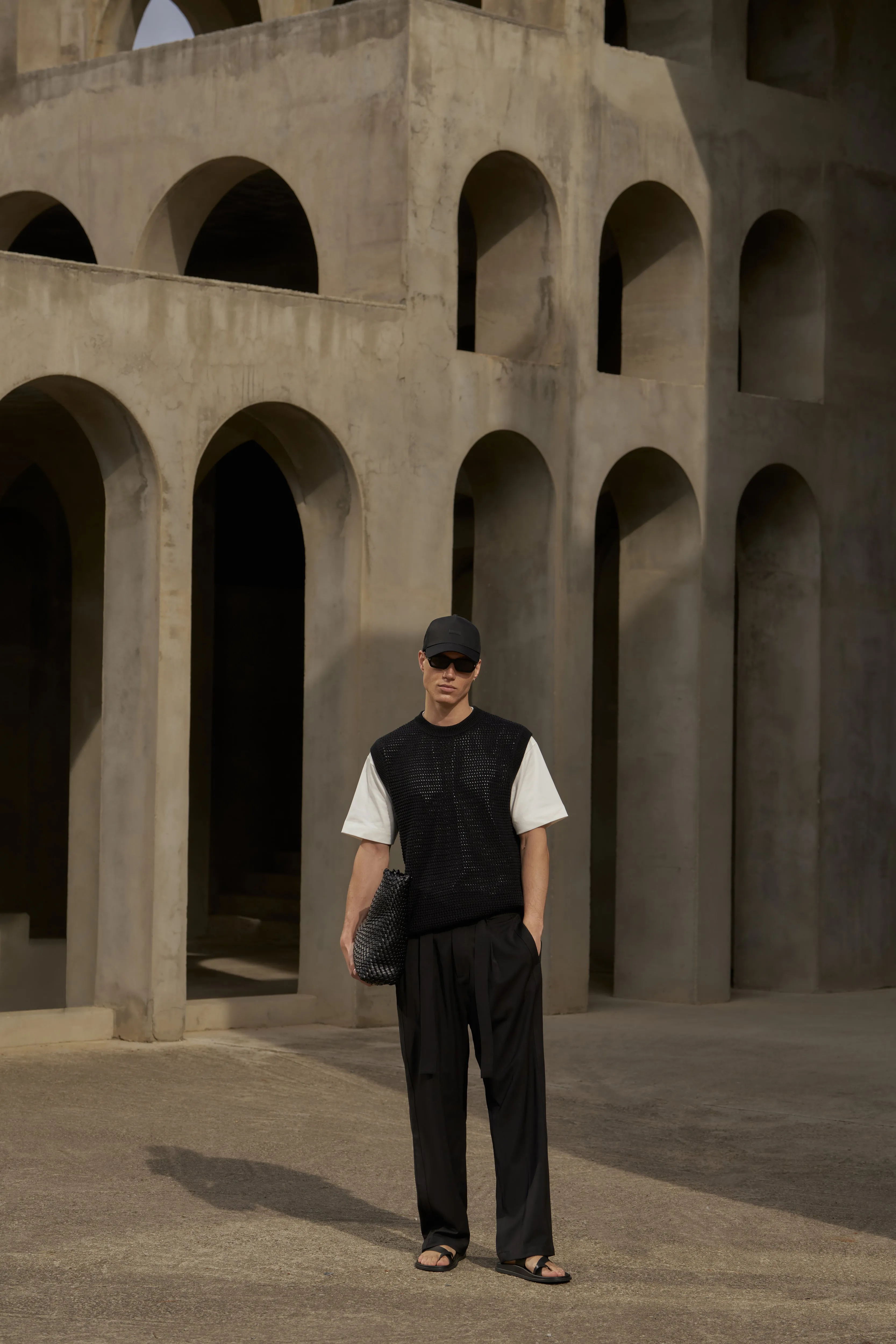 SMART TIE BELTED TROUSERS - BLACK